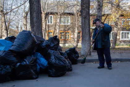 Очистить дороги от пыли и грязи к 9 Мая потребовала прокуратура Новосибирска